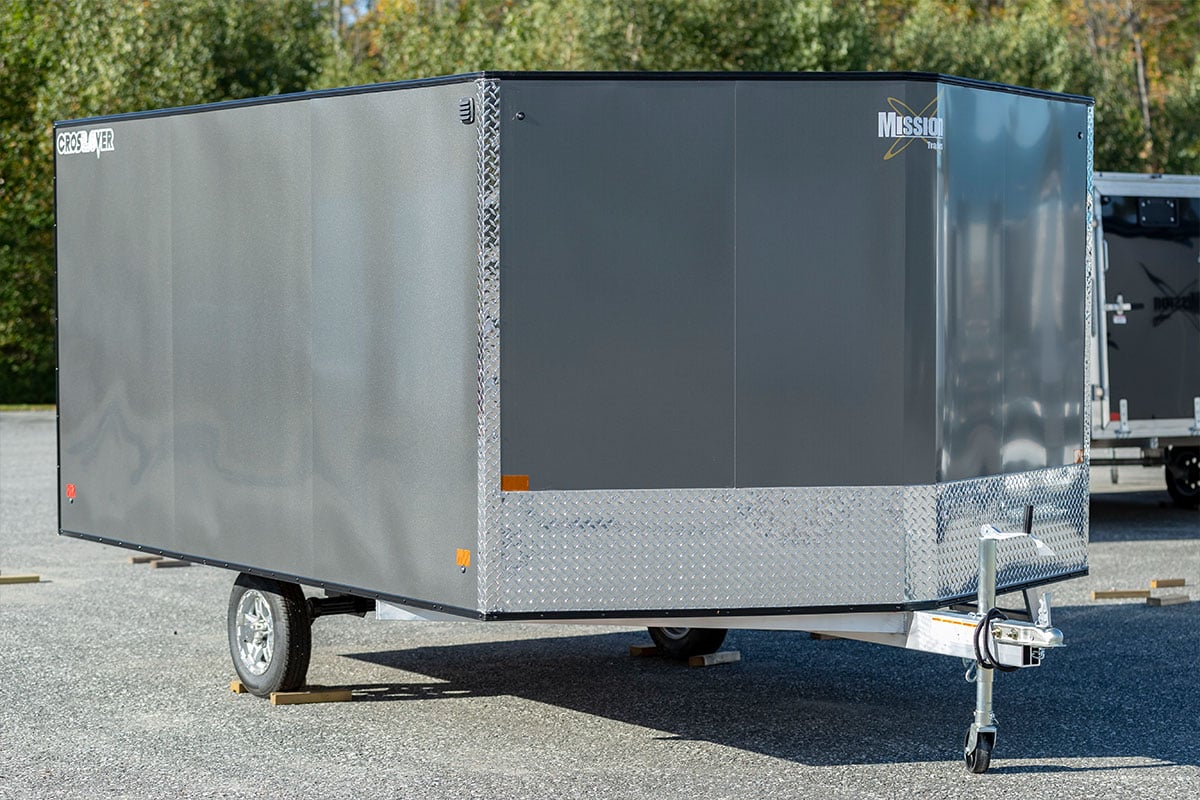 ALCOM Crossover 2.0 V-nose aluminum snow trailer