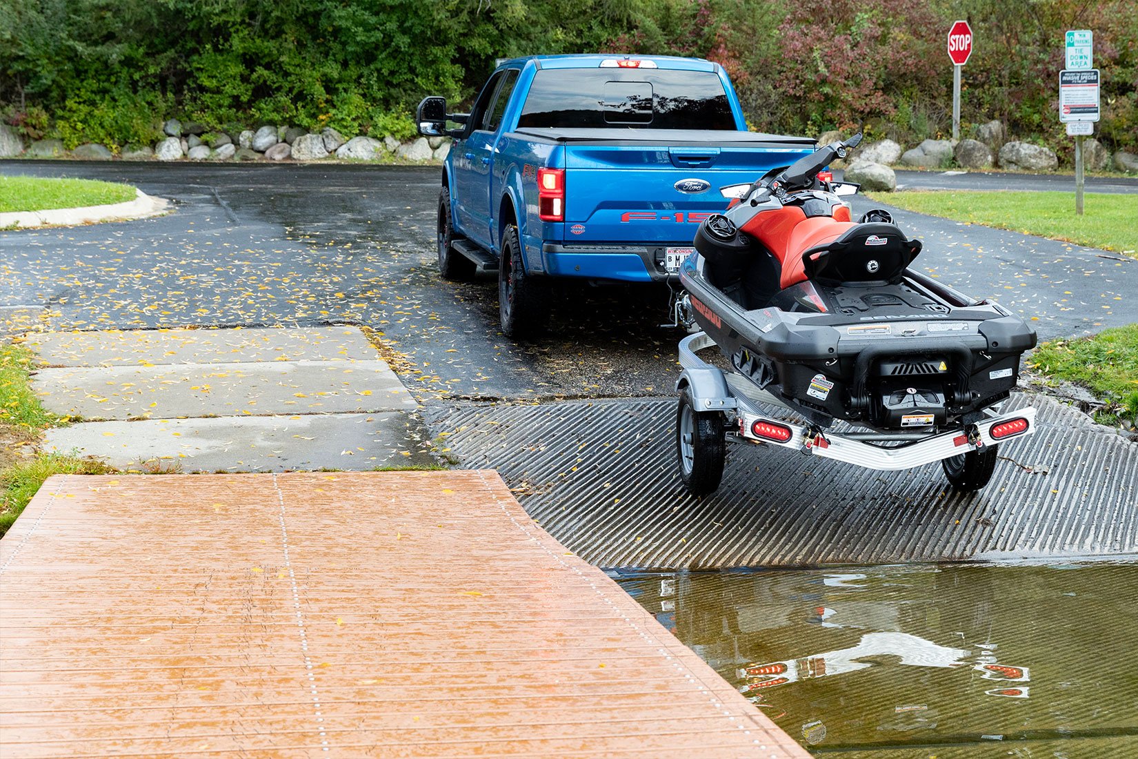 Unloading an ALCOM Triton Wave series PWC trailer 