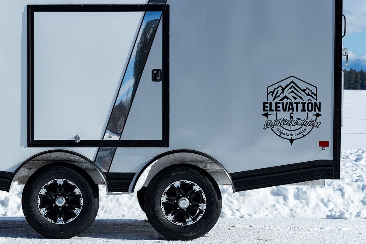 Spread axle design Elevation trailer by ALCOM with braked axles